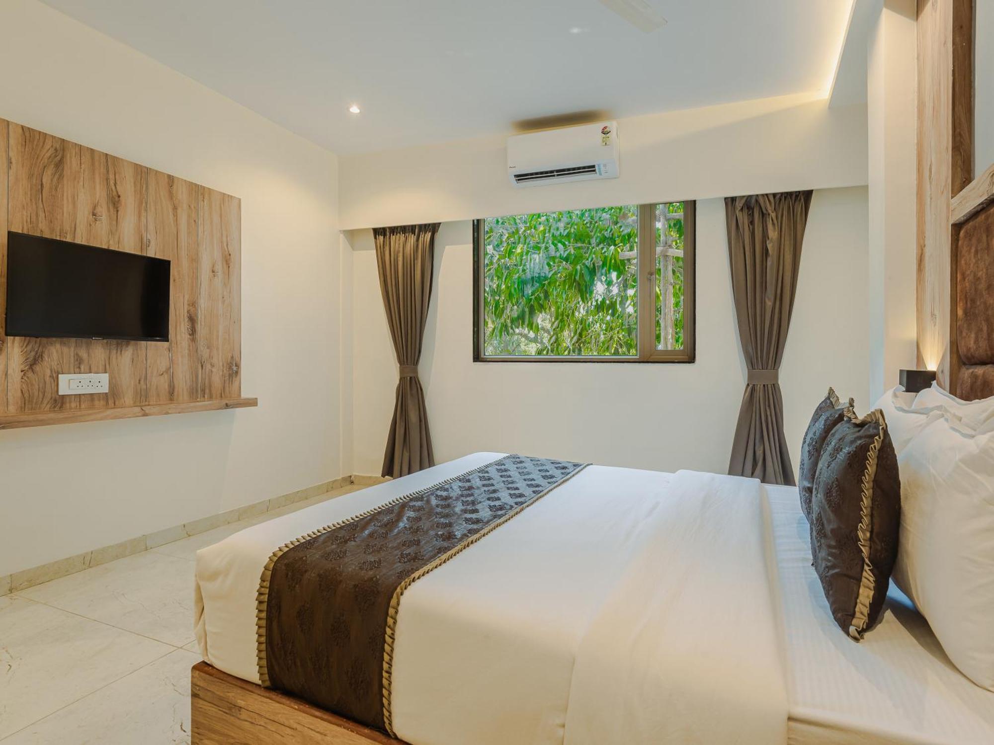 Hotel Silver Park Мумбаи Экстерьер фото