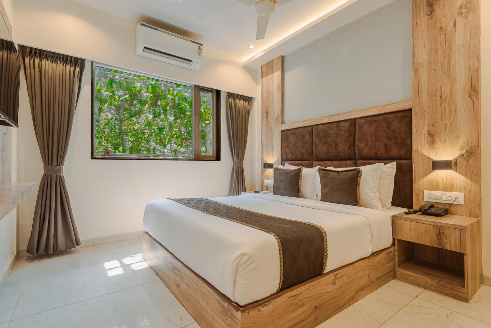 Hotel Silver Park Мумбаи Экстерьер фото